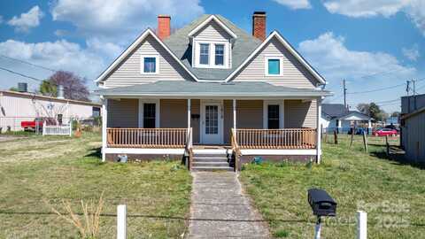 1810 1st Avenue SW, Hickory, NC 28602