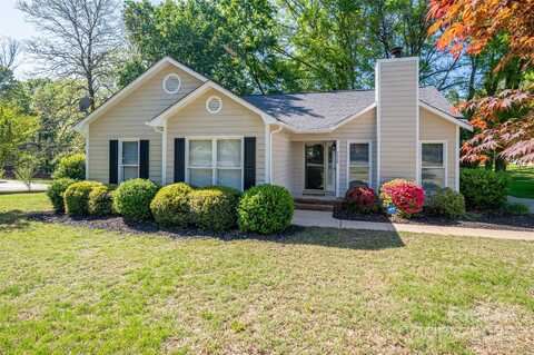 602 S Church Street, Lowell, NC 28098