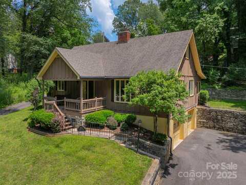 570 County Road, Waynesville, NC 28785