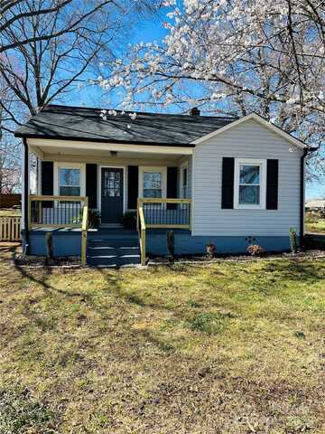 1385 5th Street NE, Hickory, NC 28601