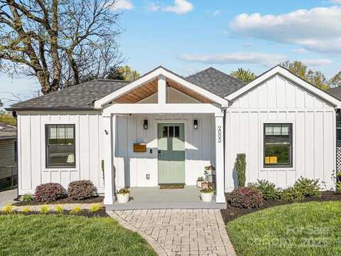 2005 Double Oaks Road, Charlotte, NC 28206