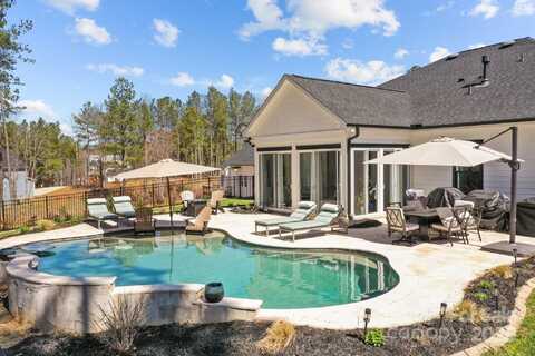151 Powder Spring Drive, Statesville, NC 28677