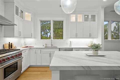 201 Gramercy Park, New Canaan, CT 06840