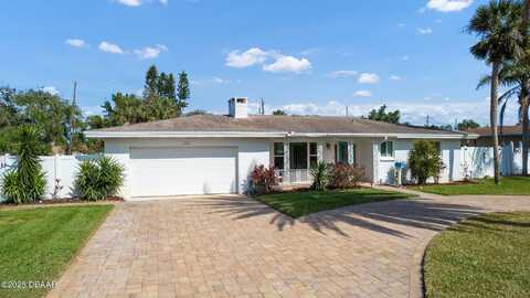 1130 Jacaranda Avenue, Daytona Beach, FL 32118