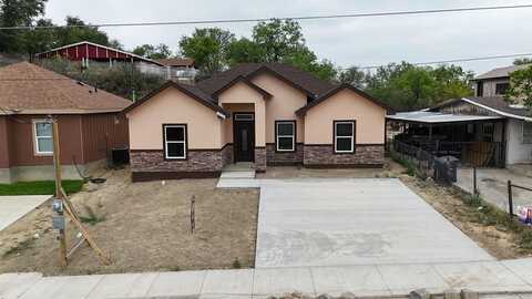 1956 Quarry St, Eagle Pass, TX 78852