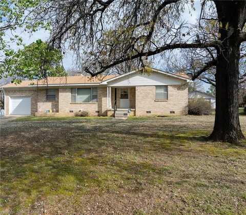 700 Young AVE, Arkoma, OK 74901