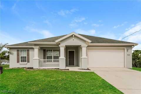 702 Yvonne Avenue N, Lehigh Acres, FL 33971