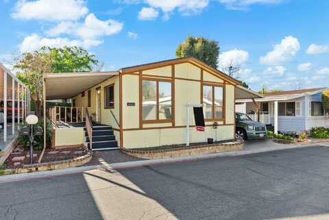 31311 N Lakehills Road, Castaic, CA 91384