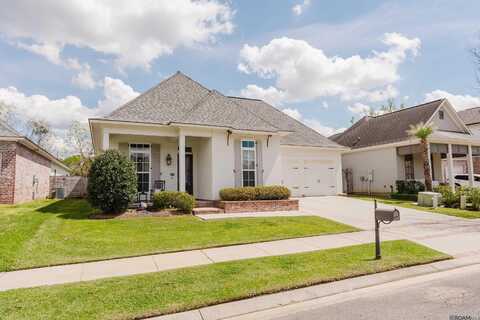 6353 Muir St, Saint George, LA 70817