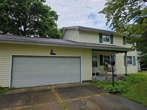 136 HATHAWAY Street, Girard, PA 16417