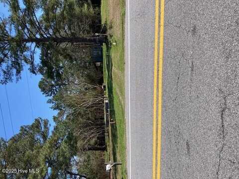 4804 Nc 102, Ayden, NC 28513