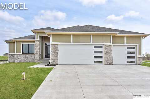 20720 Kansas Avenue, Elkhorn, NE 68022