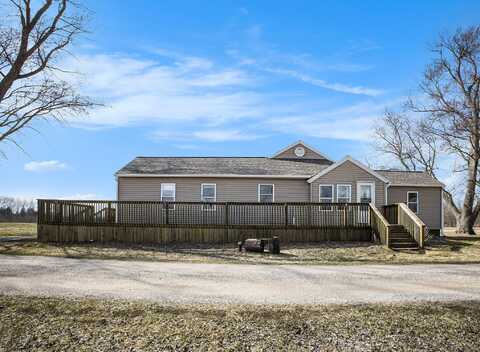 8140 State Road, Coopersville, MI 49404