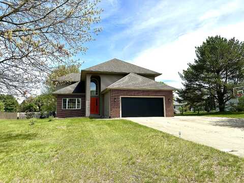 8321 Leelanau Street, Kalamazoo, MI 49009