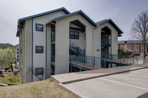 2700 Green Mountain Drive, Branson, MO 65616