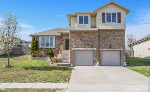 2119 W Richwood Road, Ozark, MO 65721