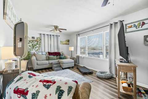 6852 State Hwy 13, Lampe, MO 65681