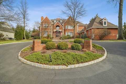3 Windermere Ct, Livingston, NJ 07039