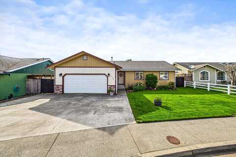 274 Senestraro Way, Fortuna, CA 95540