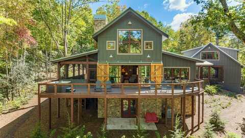 214 Osage Drive, Scaly Mountain, NC 28775