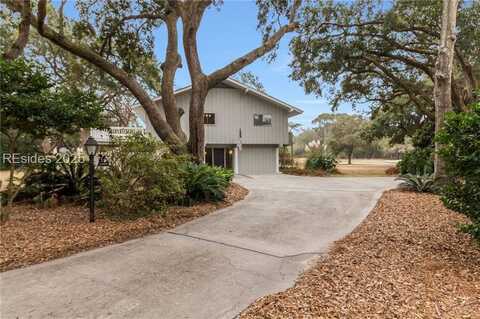 3 Stuart Place, Hilton Head Island, SC 29928