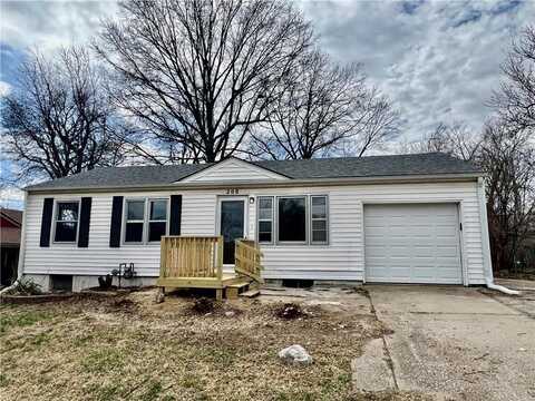 208 N Jennings Road, Independence, MO 64056