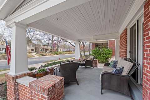 6034 Brookside Boulevard, Kansas City, MO 64113
