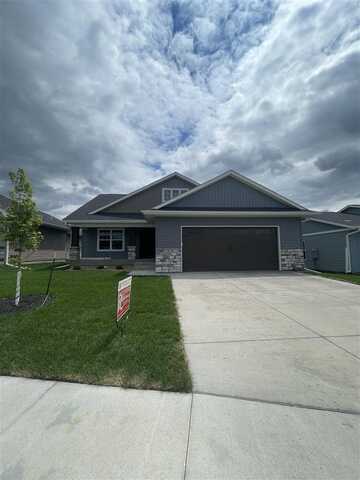 178 Huntington Dr, IowaCity, IA 52245