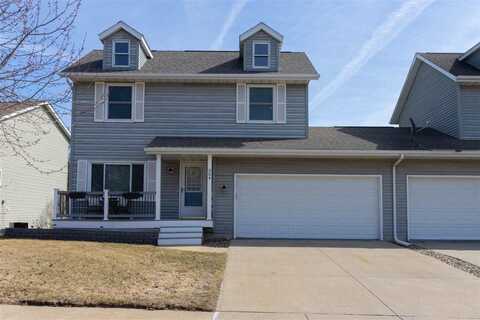 304 Stephans St, Tiffin, IA 52340
