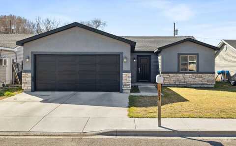624 Conant Ave, Burley, ID 83318