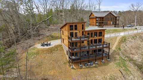 2459 Hawks Nest Way, Sevierville, TN 37862