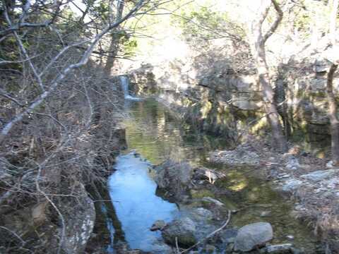 382 Windmill Hill Ln, Pipe Creek, TX 78063