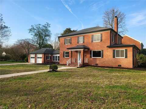 36 Cedar LN, Newport News, VA 23601
