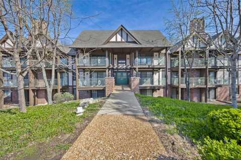 1420 Heritage Landing, Saint Charles, MO 63303
