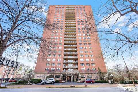 4466 W Pine Boulevard, Saint Louis, MO 63108