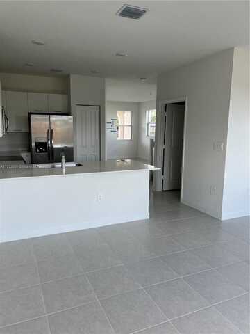 12583 NW 24th Ave, Miami, FL 33167