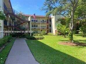 13300 SW 1st St, Pembroke Pines, FL 33027
