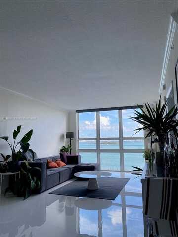 2000 N Bayshore Dr, Miami, FL 33137