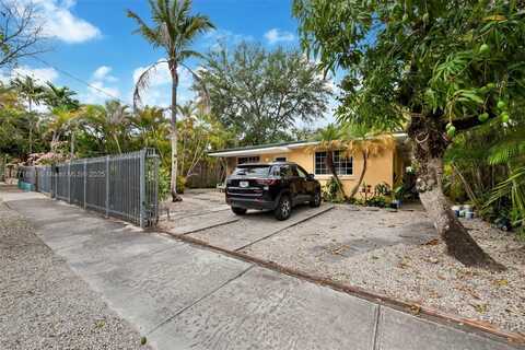 2960 Whitehead Street, Coconut Grove, FL 33133