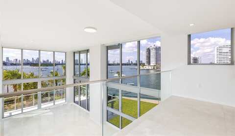 1500 Bay Rd, Miami Beach, FL 33139