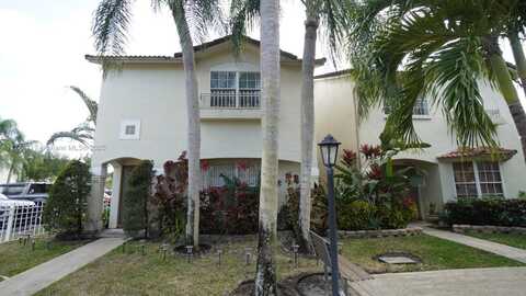 500 NW 108th Ter, Pembroke Pines, FL 33026