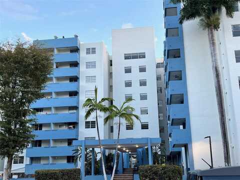 5050 NW 7th St, Miami, FL 33126