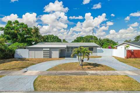 9851 SW 165th Ter, Miami, FL 33157