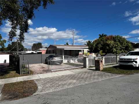 1701 NW 180th Ter, Miami Gardens, FL 33056