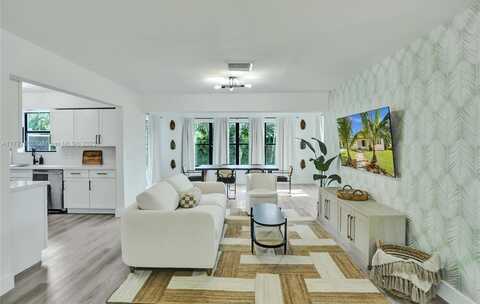 2515 NE 207th St, Miami, FL 33180