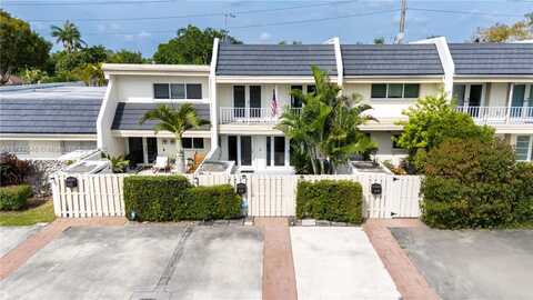 8122 SW 83rd Pl, Miami, FL 33143