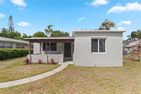 2611 Hayes St, Hollywood, FL 33020