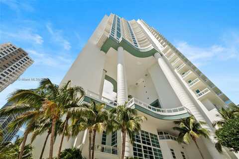 900 Brickell Key Blvd, Miami, FL 33131