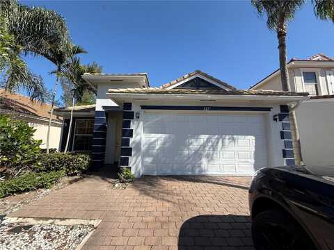 325 Mulberry Grove Rd, Royal Palm Beach, FL 33411