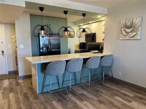 600 hree Islands Blvd, Hollywood, FL 33009